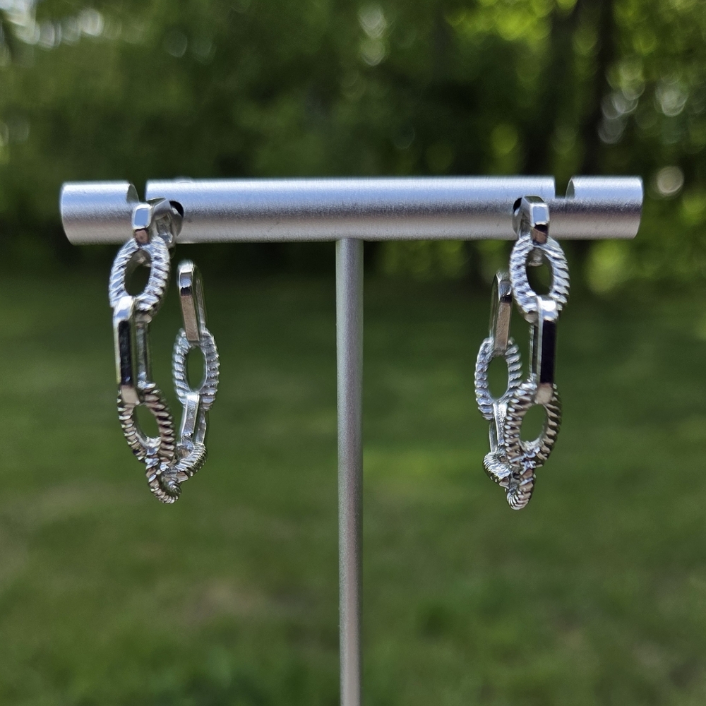 77. Silver Vintage Style Earrings